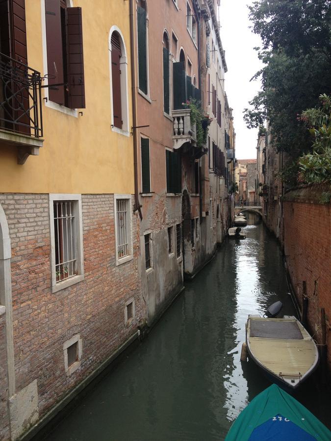 Appartamento Carbona Sconta Venesia Bagian luar foto